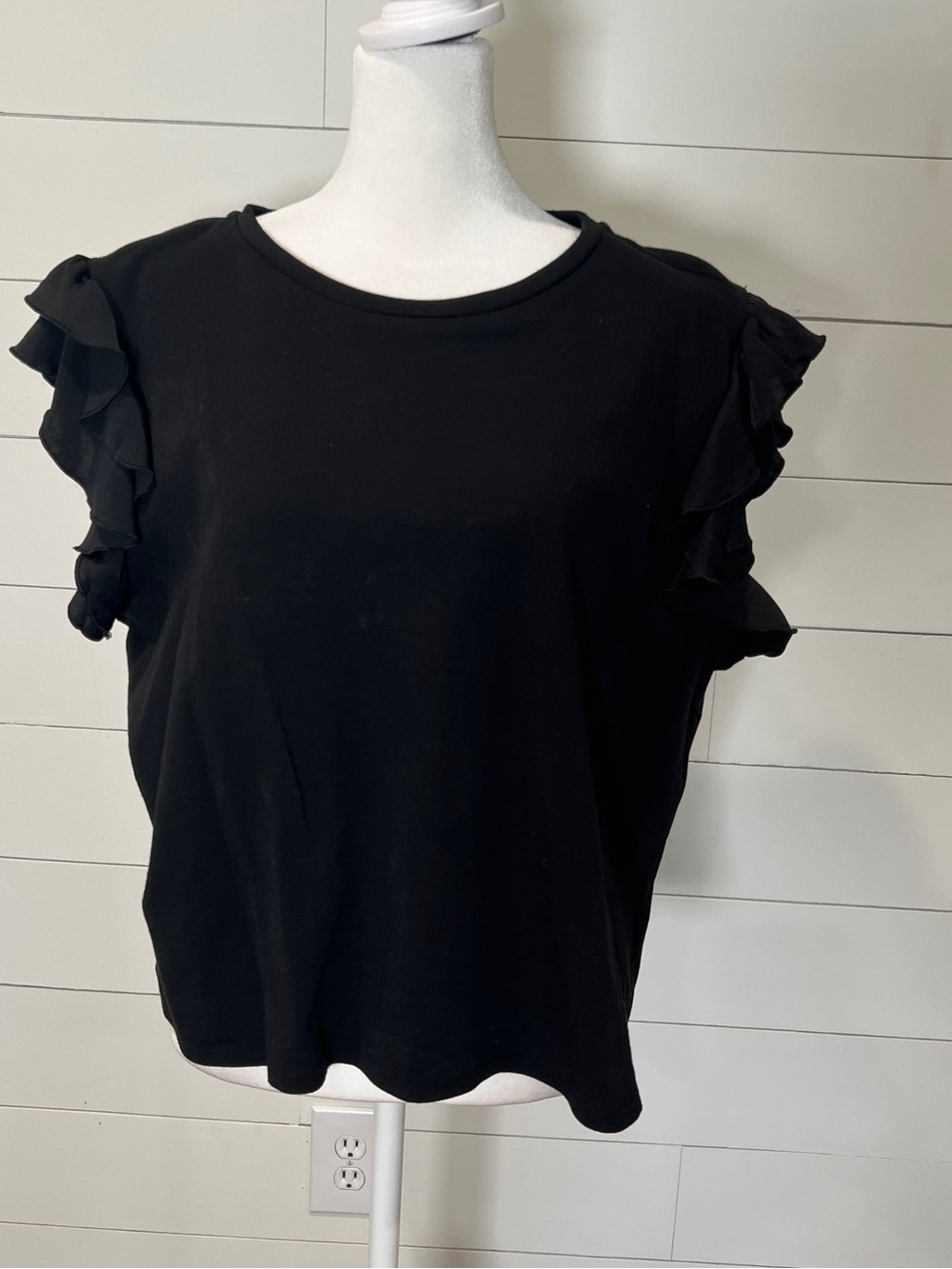 Vince Camuto Black Ruffle Sleeve Knit Women's Top